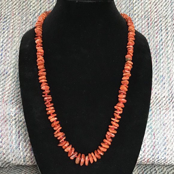 Vintage Jewelry - Striking Vintage Necklace Onyx Gemstone